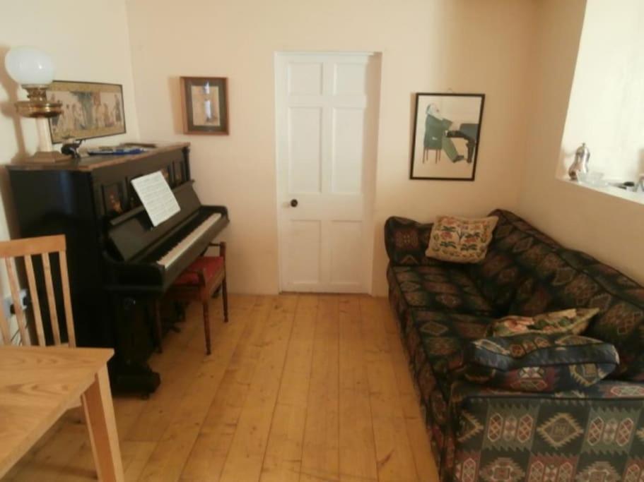 Threecrofts Farm Apartment *